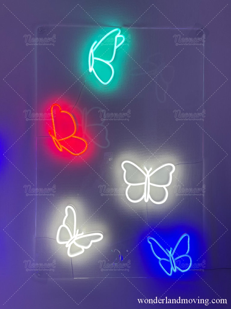 ✦ファンシー 蝶々ネオン看板