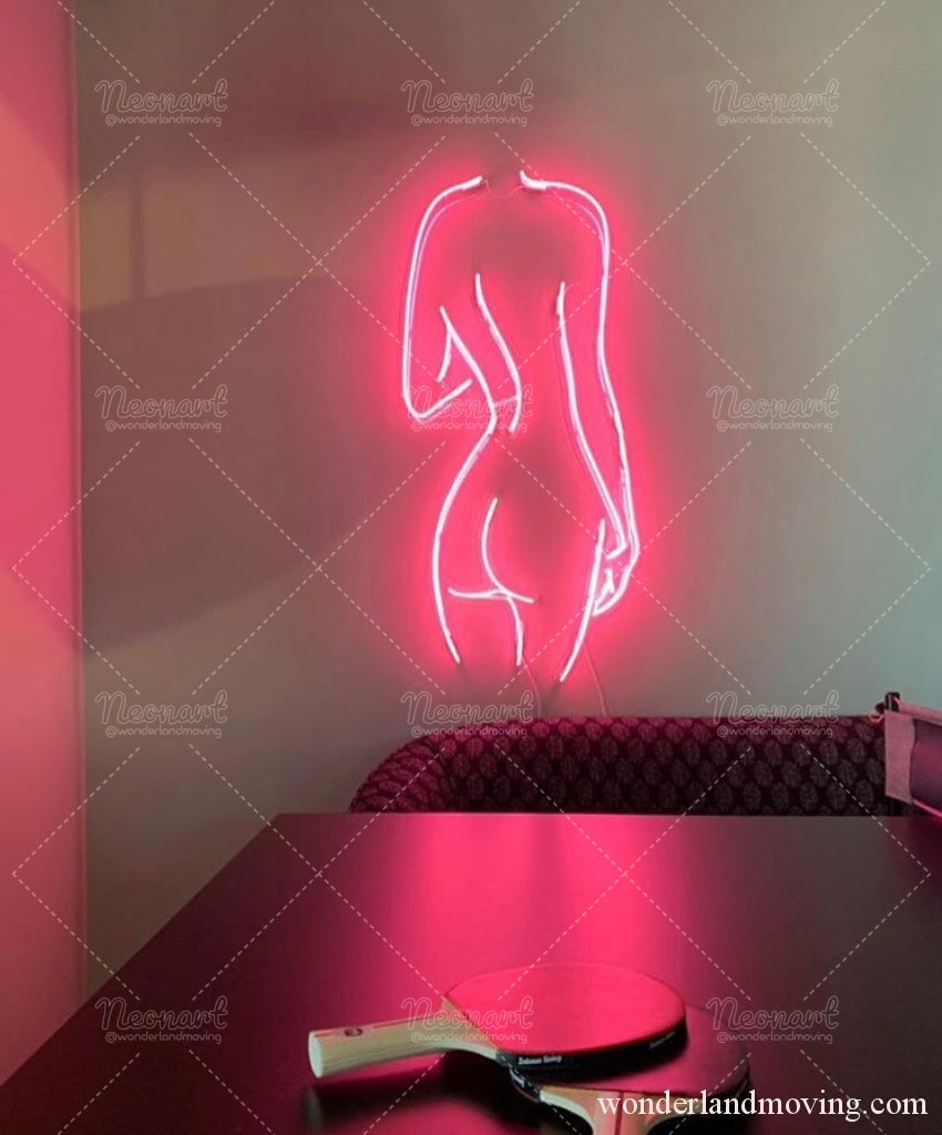女性背中姿 ネオン看板