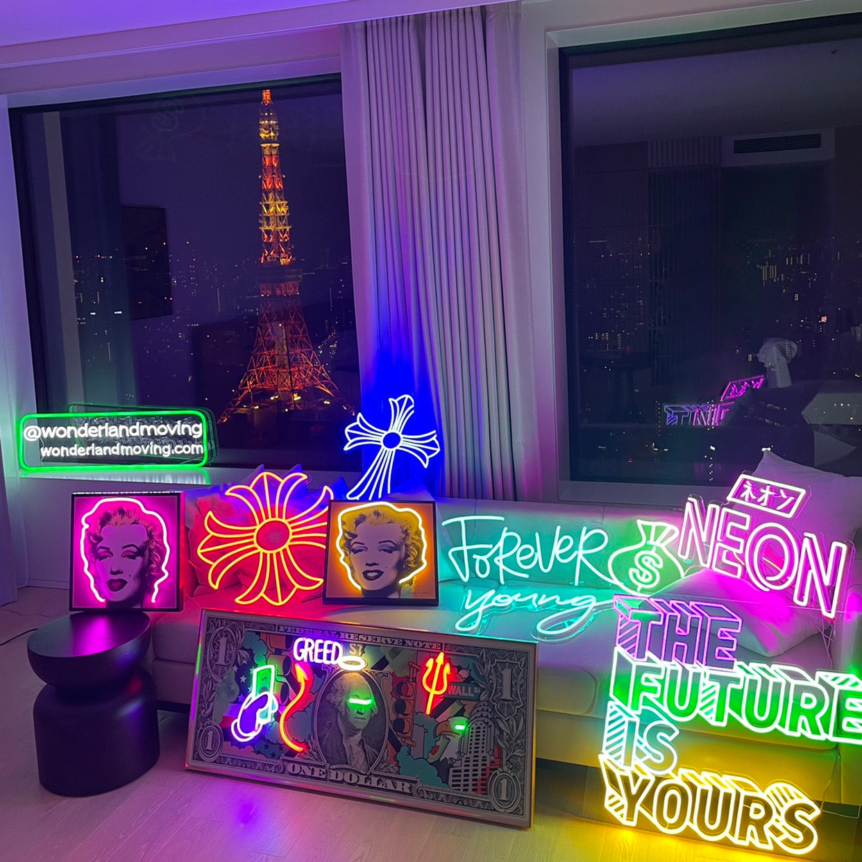 ✦GREED IS GOOD ネオンアート　額縁付きネオン看板