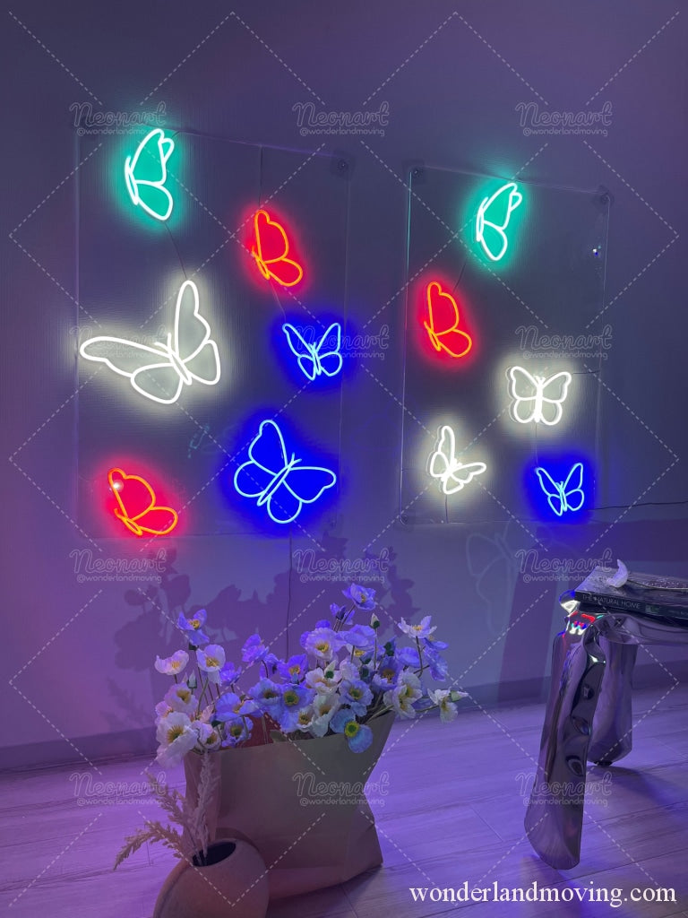 ✦ファンシー 蝶々ネオン看板