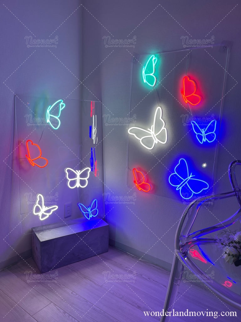 ✦ファンシー 蝶々ネオン看板