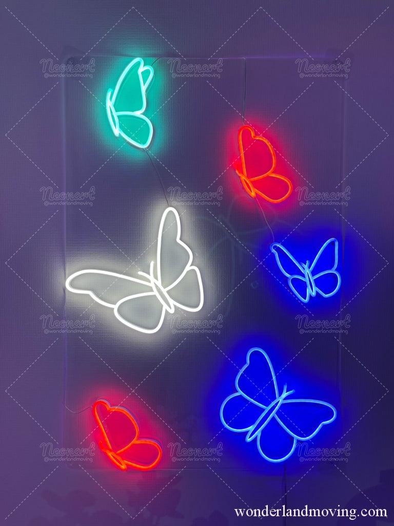 ✦ファンシー 蝶々ネオン看板