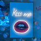 Kiss me 縁額付きネオンアート ネオン看板