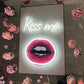 Kiss me 縁額付きネオンアート ネオン看板