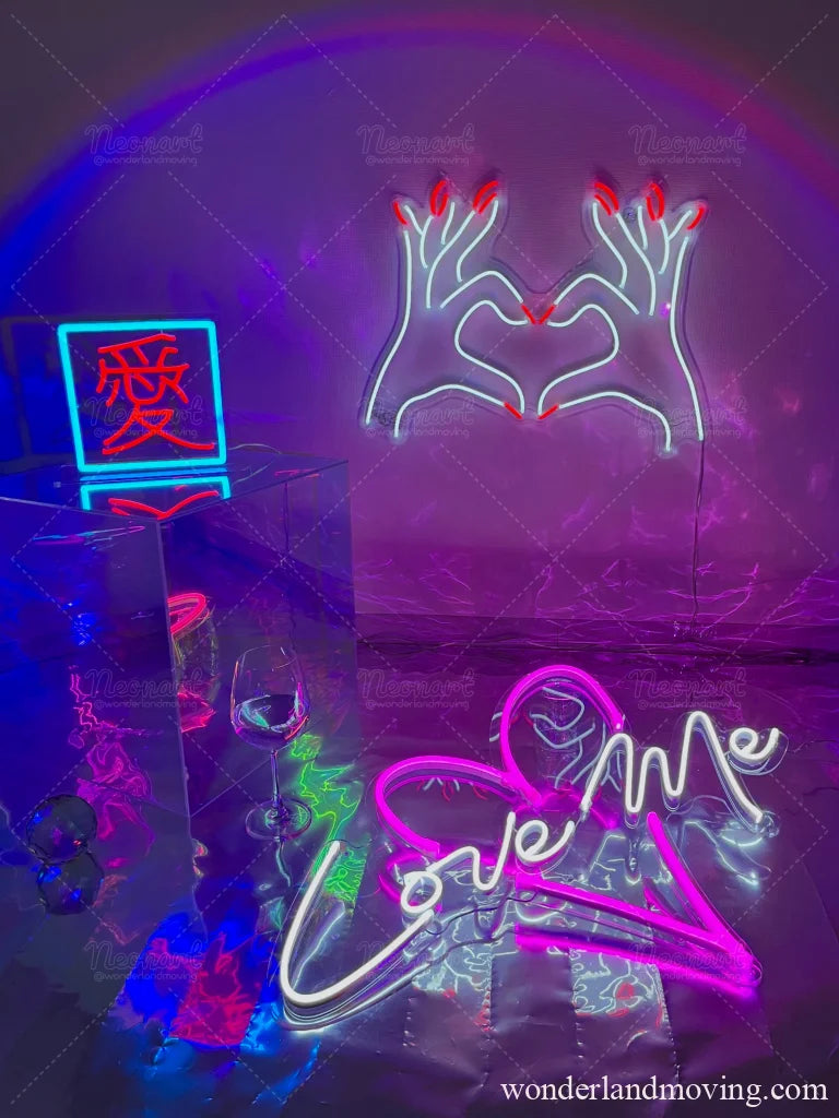 Love meハートネオン看板 – wonderlandmoving Love meハートネオン看板 – wonderlandmoving
