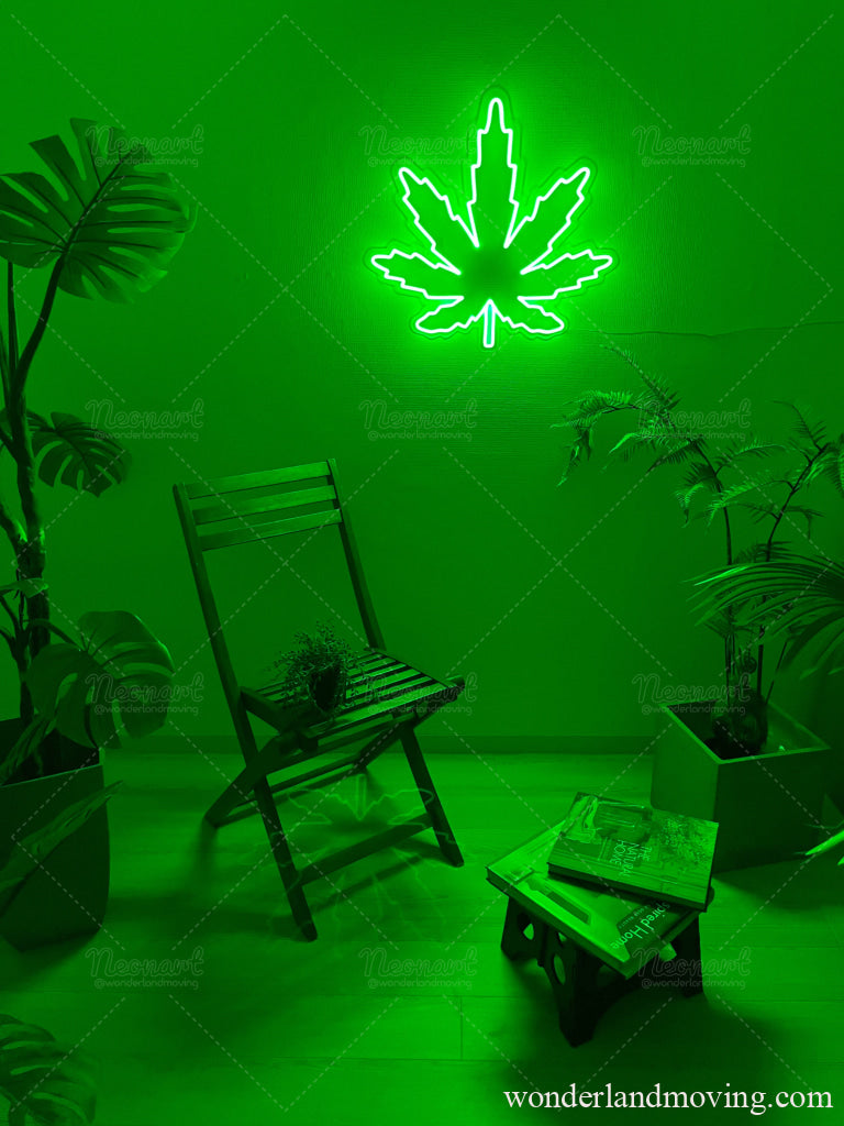 葉っぱマーク CBDネオンライト – wonderlandmoving